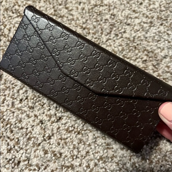 Authentic Gucci Sunglasses - Picture 5 of 6